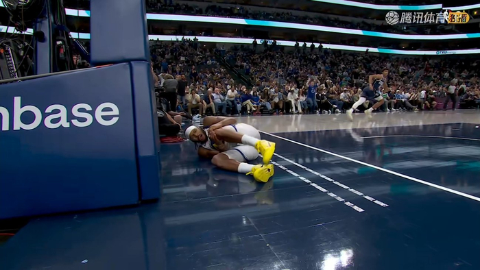 勇士球员穆迪无对抗下膝盖重伤提前退赛