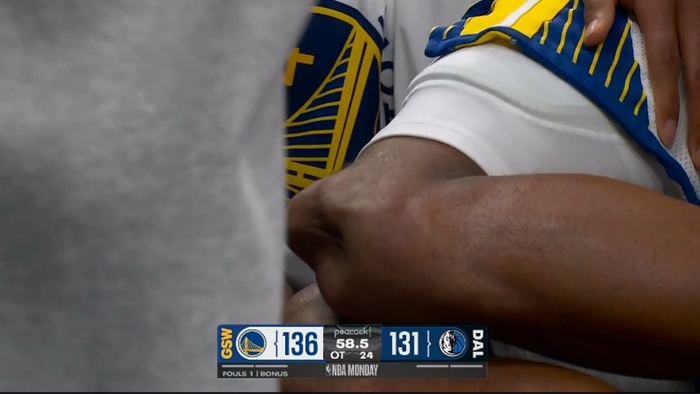 勇士球员穆迪无对抗下膝盖重伤提前退赛