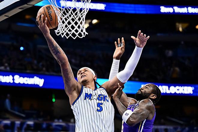 湖人绝杀魔术终结四连败 班凯罗低迷成败关键