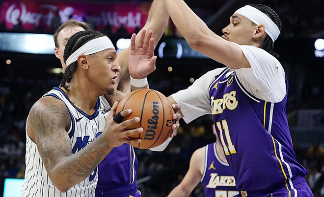 湖人绝杀魔术终结四连败 班凯罗低迷成败关键