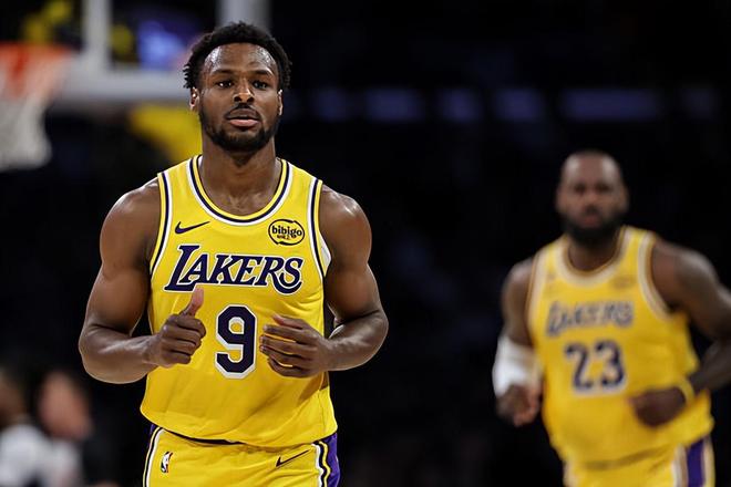 湖人轻取奇才迎三连胜 布朗尼攻防两端表现分化