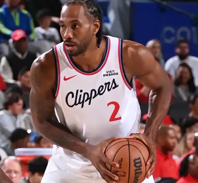 雷霆对阵湖人争夺西部头名 马刺冲击11连胜 骑勇